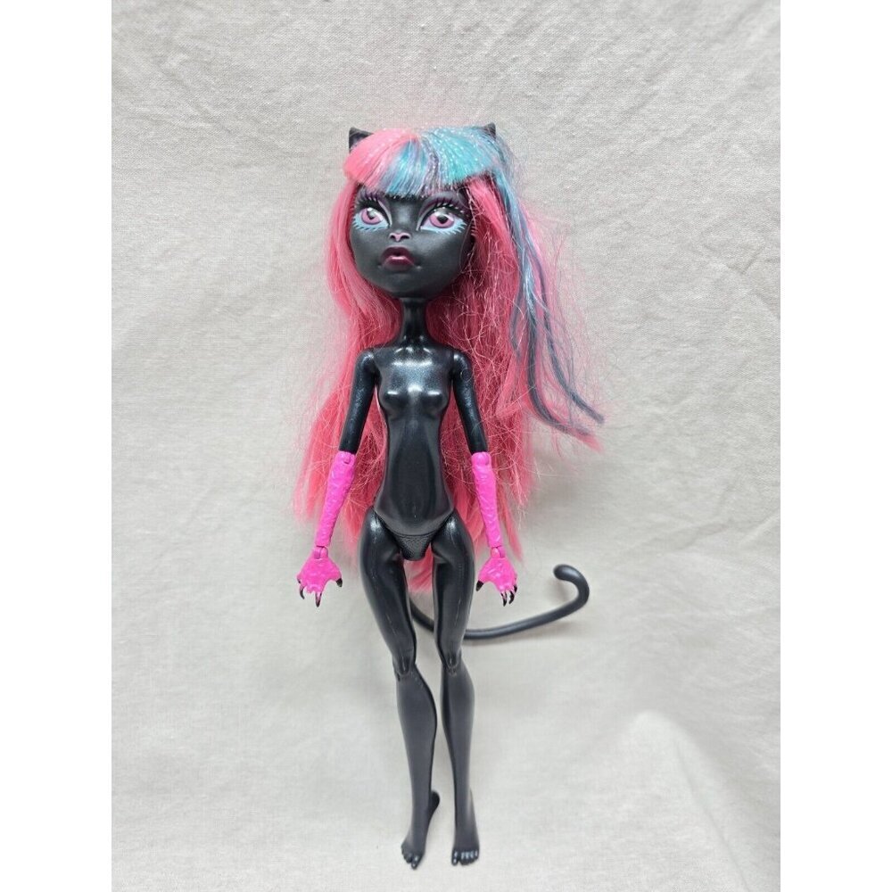 Mattel Boo York Catty Noir Monster High Nude Doll- Broken Finger